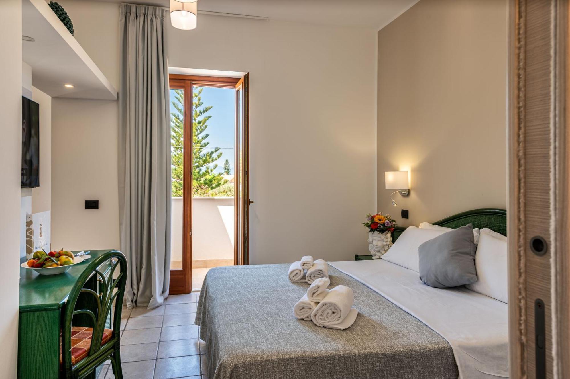 Hotel Baia Del Capitano Cefalù Exteriér fotografie